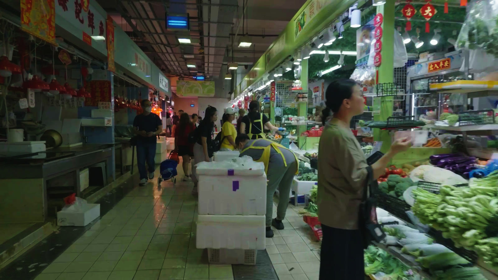 The Pink-Lit Market